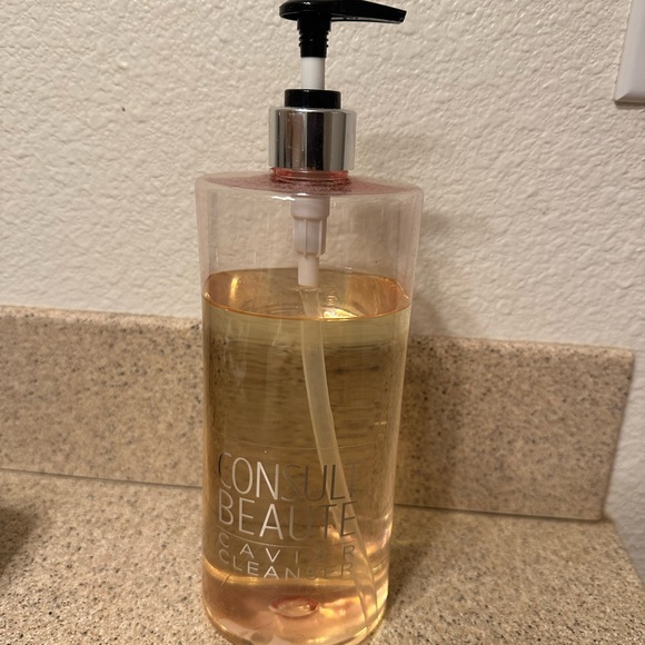 Consult Beuty Cavier cleanser - Picture 1 of 3